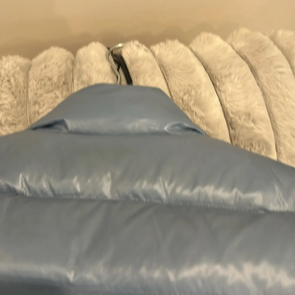 Moncler Men's Light Blue Quilted Vest - Picture 12 of 17